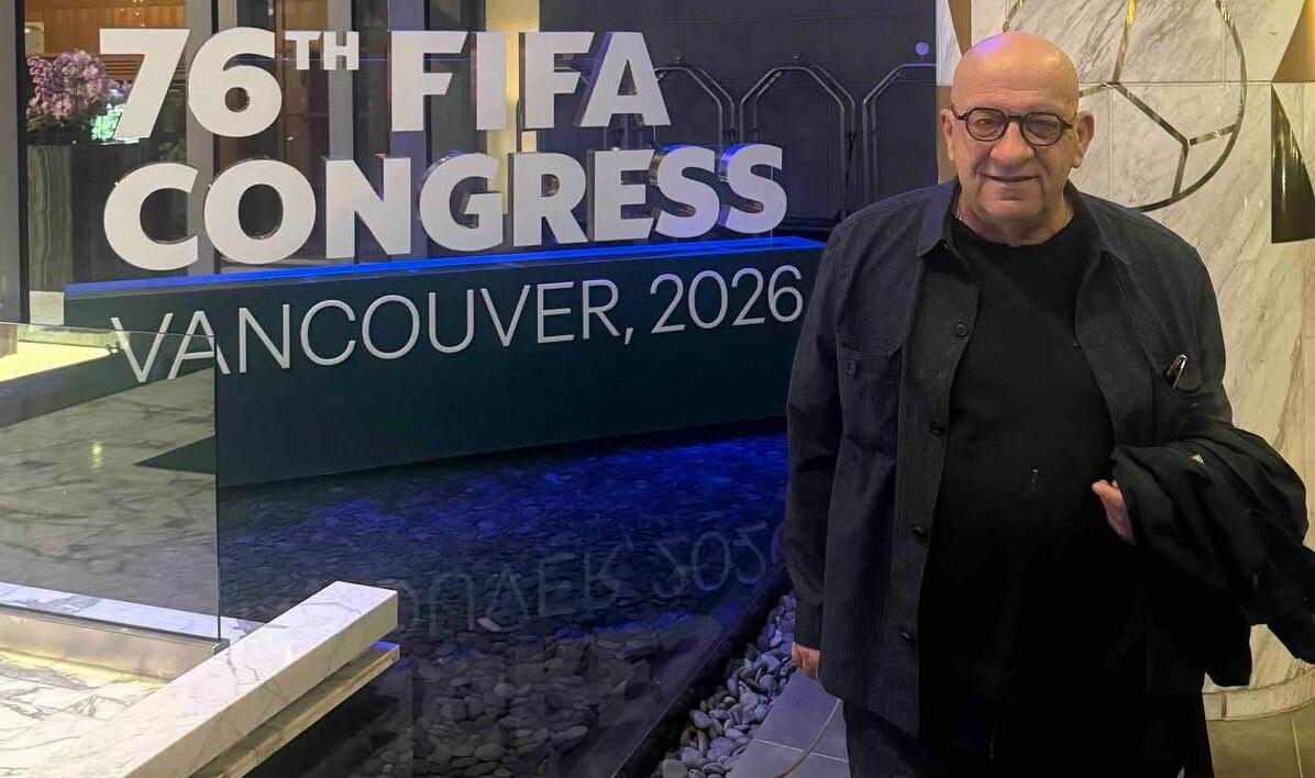Στον Καναδά ως εκπρόσωπος της UEFA στη FIFA ο Κούμας (pics) thumb