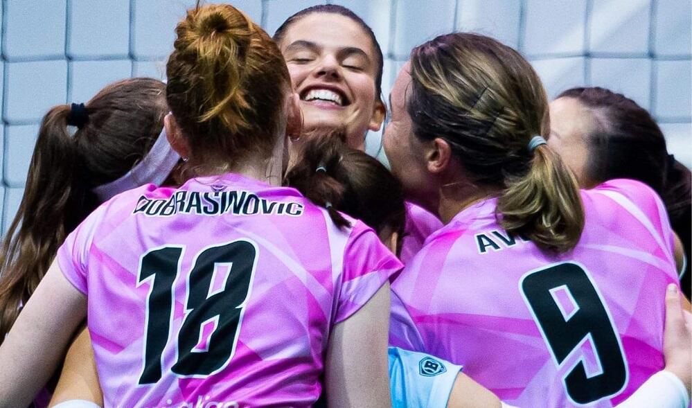 «Ροζ ομορφιές» και ονειρεύεται η Lemesos Volleyball thumb