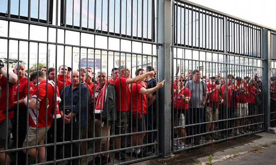 Mαζικές μηνύσεις κατά της UEFA από οπαδούς της Λίβερπουλ thumb