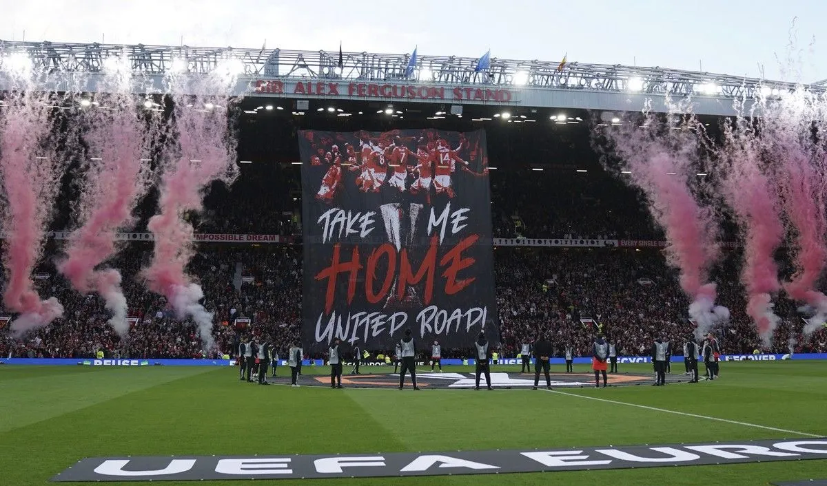 Το νέο εντυπωσιακό tifo των οπαδών της Μάντσεστερ Γιουνάιτεντ στο ματς με την Αθλέτικ thumb