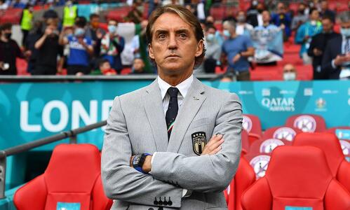 Η FIGC θέλει αναβολή της Serie A πριν τα play off thumb