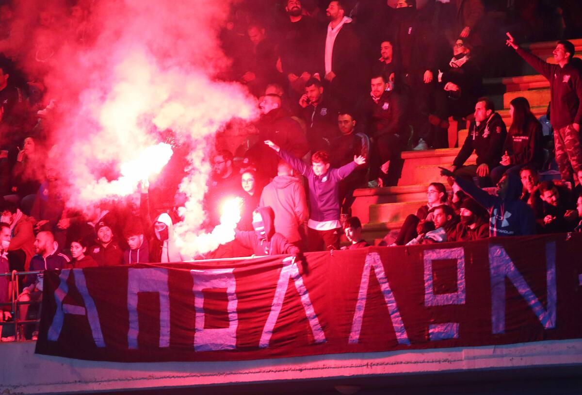Πρώτα για τους κατόχους διαρκείας και μετά για τους υπόλοιπους thumb