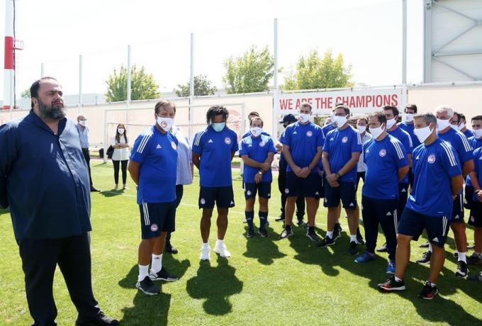Ολυμπιακός: «Χρυσό» πριμ Μαρινάκη για κάθε νίκη! thumb