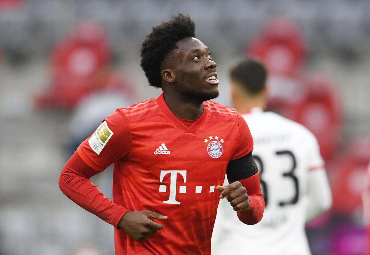 Στο στόχαστρο των Μάντσεστερ Σίτι και Ρεάλ... ο Ντέιβις thumb