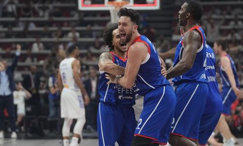 Έριξε στο καναβάτσο την Ρεάλ και έκανε το back-to-back η Εφές! thumb