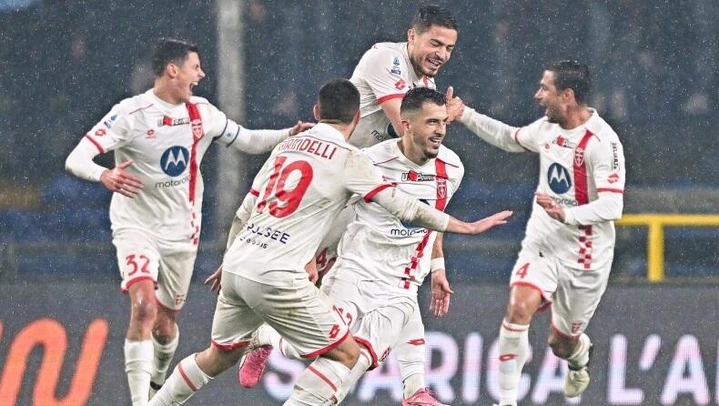 «Φλέρταρε» με το κάζο, αλλά πήρε τη ματσάρα η Μόντσα! thumb