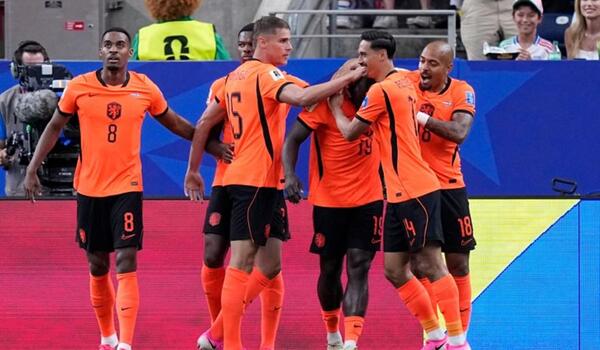 Βίντεο: Το 1-0 των Ολλανδών στο 6ο μόλις λεπτό image