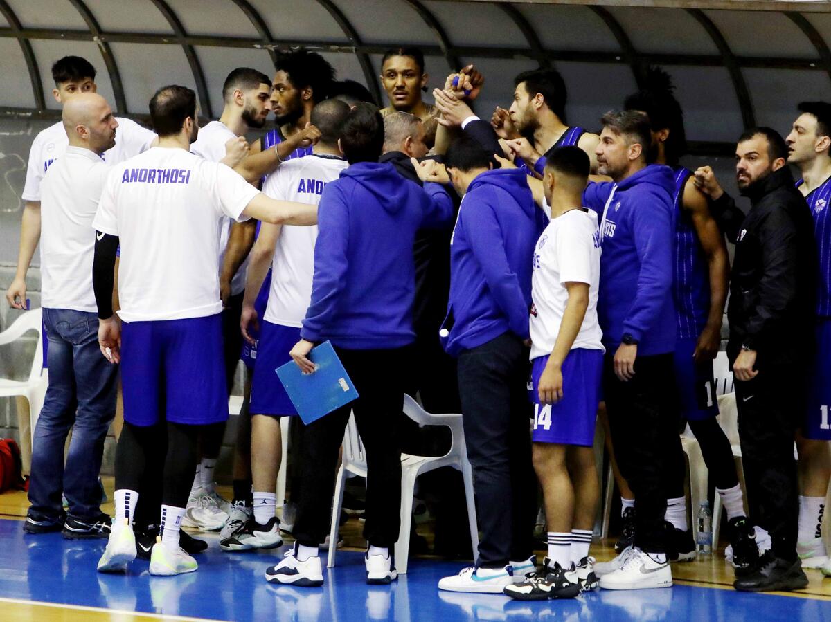 Η πρώτη ομάδα για τα ημιτελικά πλέι-οφ thumb