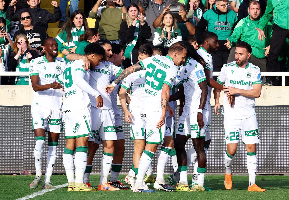 Ομόνοια – ΑΠΟΕΛ 2-0: Πήρε το πρώτο φετινό «αιώνιο» και αγκαλιά με τον τίτλο το «τριφύλλι»! thumb
