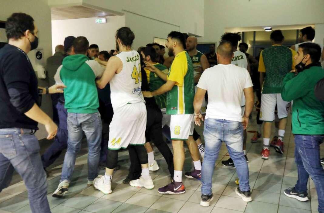 Καμπάνα σε Μανωλόπουλο και Μαντοβάνη, χάνουν τον πέμπτο τελικό thumb