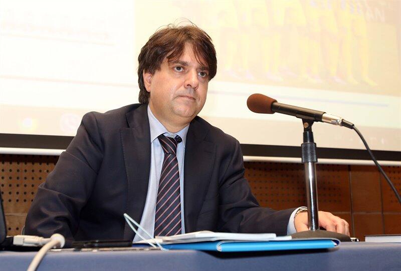 Νικ Νικολάου: 