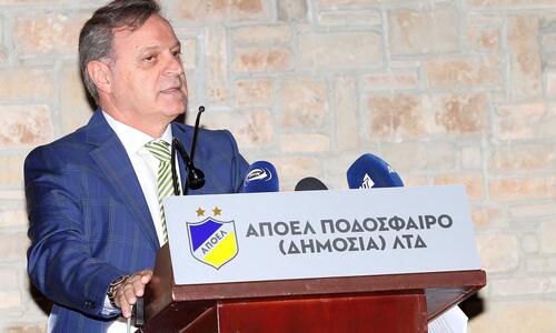 «Κάνει μαγικά ο Πρόδρομος; Δεν ξέρω. Εγώ του βγάζω το καπέλο...» thumb