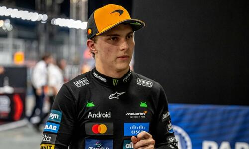 Η McLaren επέστρεψε: Ταχύτερος οδηγός στο FP2 ο Όσκαρ Πιάστρι thumb