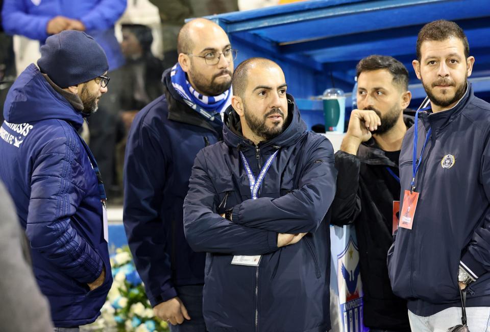 Αρχίζουν οι συναντήσεις με τον κόσμο τους thumb