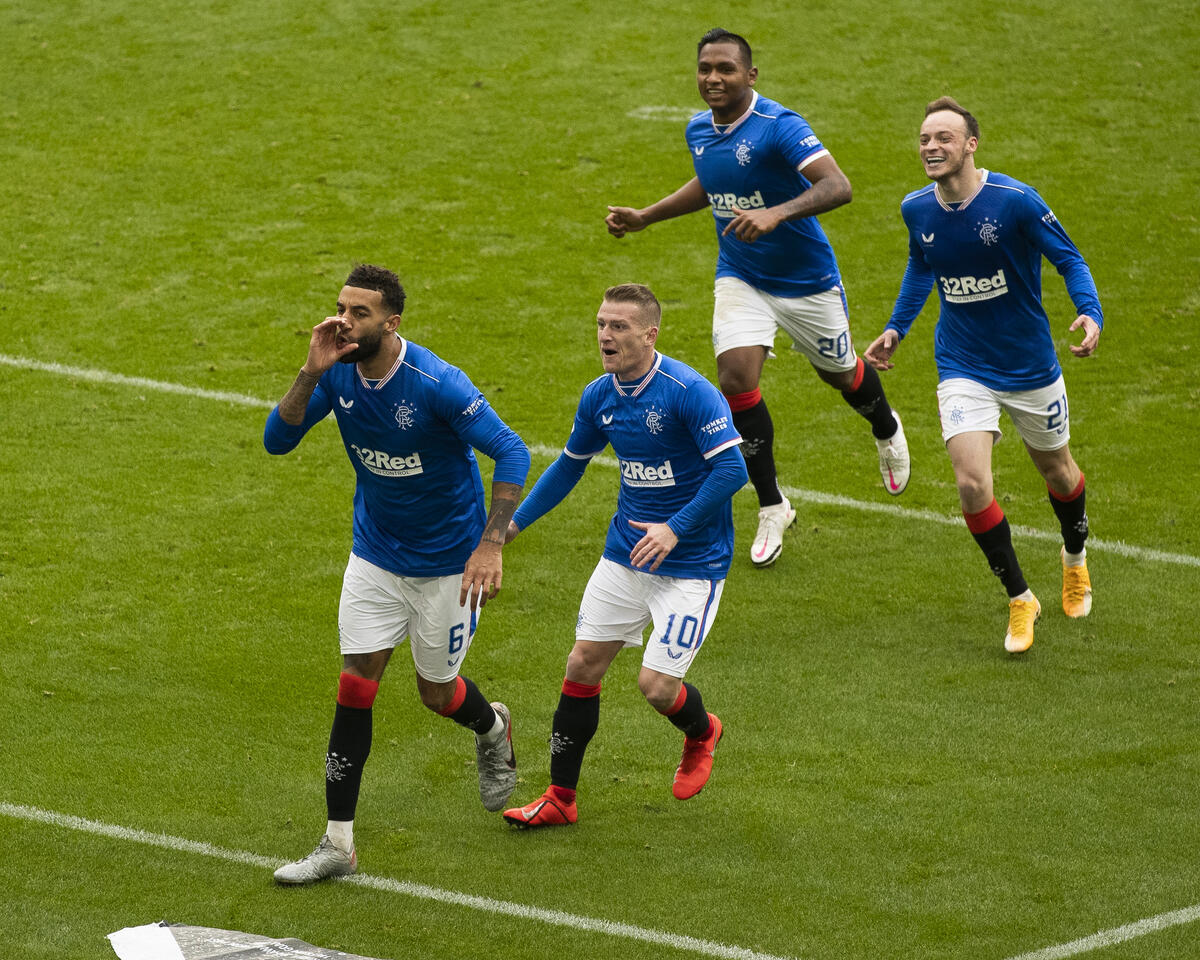 Μεγάλη νίκη της Ρέιντζερς στο «Old Firm» thumb