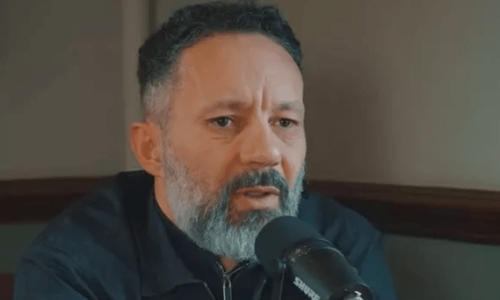 Ρόντρι Γκιγκς: «Υπάρχουν ιστορίες που, αν τις έλεγα, θα τον είχα θάψει τον μ@λ@κ@!» thumb