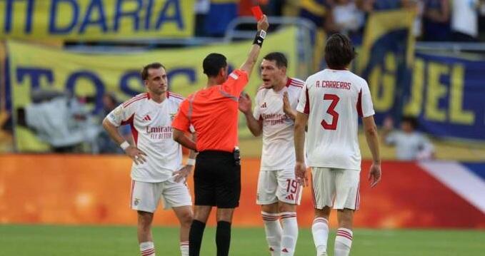 Βαριές «καμπάνες» της FIFA στους παίκτες της Μπόκα που αποβλήθηκαν thumb