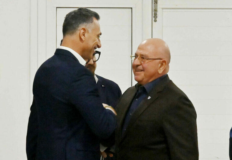 Πήρε παράταση η συνάντηση Πουλλαϊδη-Σάντη thumb