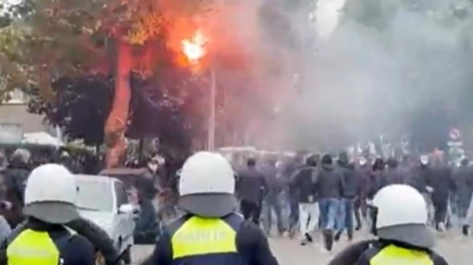 Γερμανοί χούλιγκανς βανδάλισαν καφετέρια φιλάθλων thumb