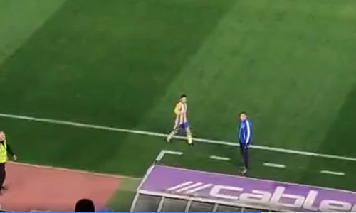 Βίντεο ST: Γκολ ο ΑΠΟΕΛ, ένταση και ρίψη αντικειμένων... thumb