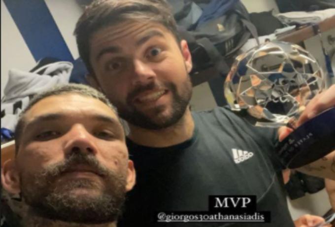 Η πανηγυρική «selfie» Κολοβού-Αθανασιάδη από τα αποδυτήρια thumb