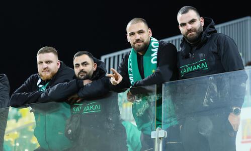 ΑΕΚτζήδες και Ομονοιάτες στην «Αρένα» (ΦΩΤΟΣ) thumb