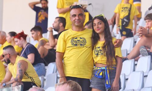 Αισιόδοξοι thumb