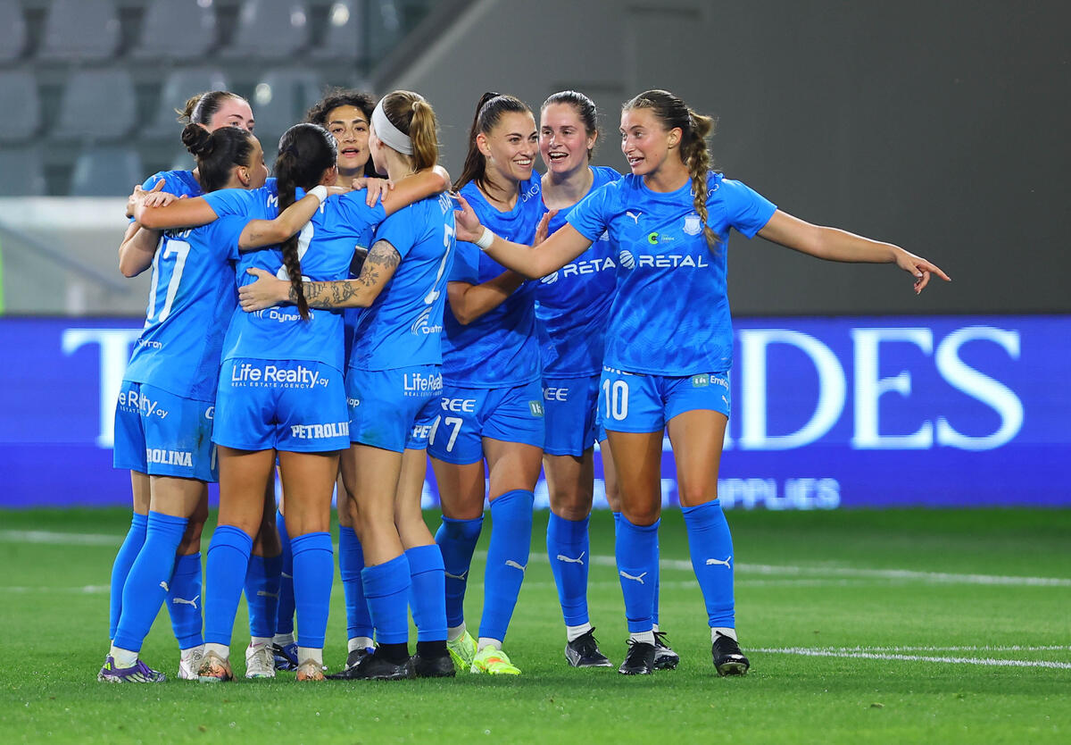 Κυπελλούχος Κύπρου και double για Apollon Ladies (φωτορεπορτάζ) thumb
