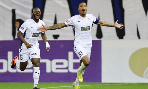 Πάνω στην ώρα! thumb