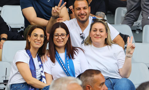 Ο κόσμος στο στάδιο «Αλφαμέγα» (ΦΩΤΟΣ) thumb