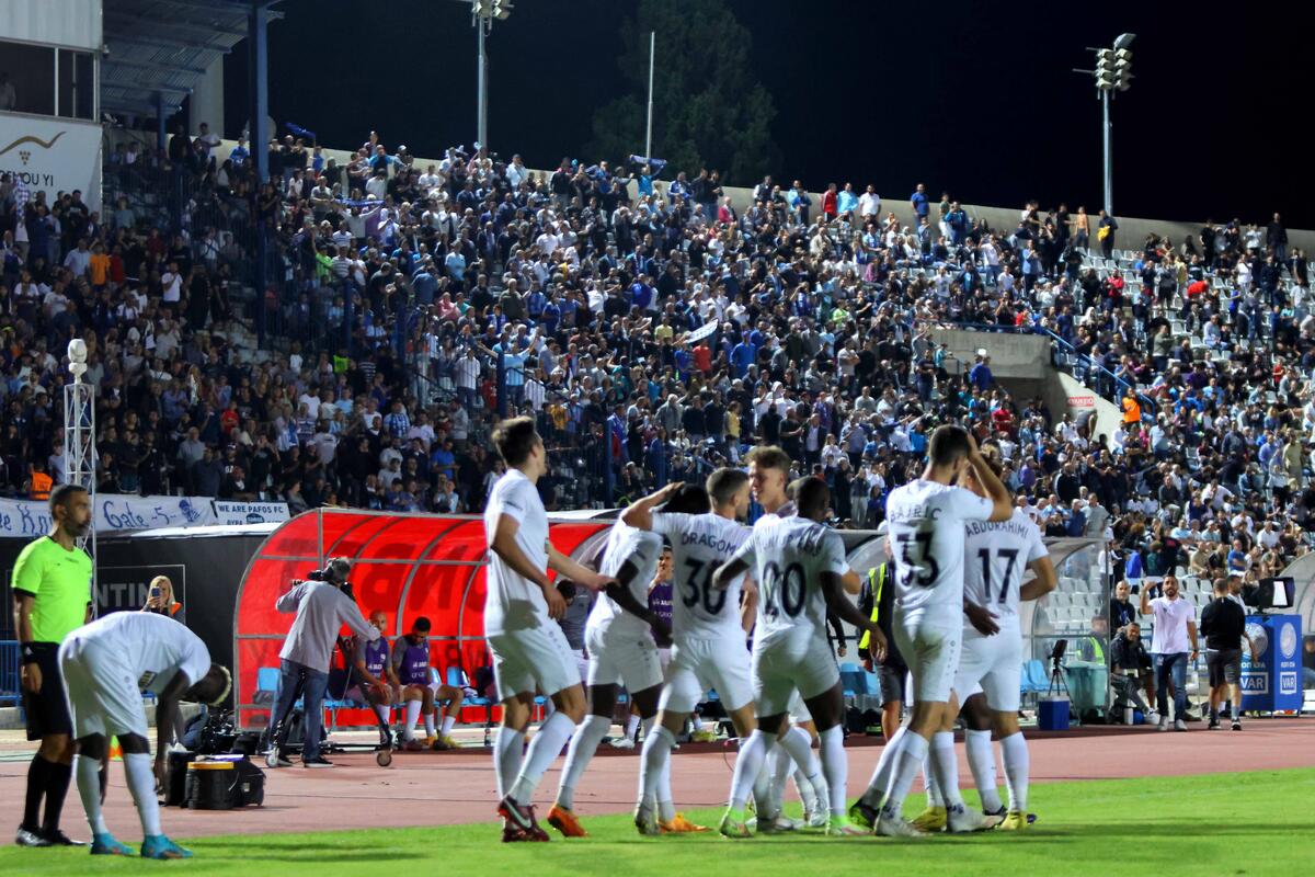 Έβαλε το χέρι στην τσέπη ο πρόεδρος (δηλώσεις) thumb