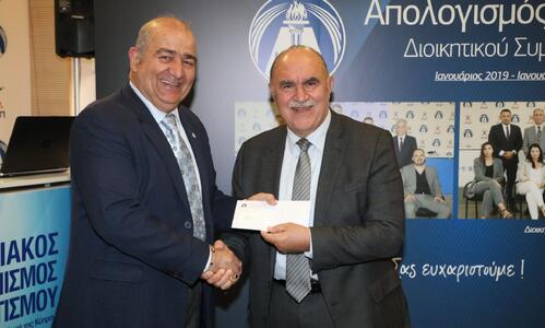 Επίδοση χορηγίας στα Σωματεία της ΣΤΟΚ thumb