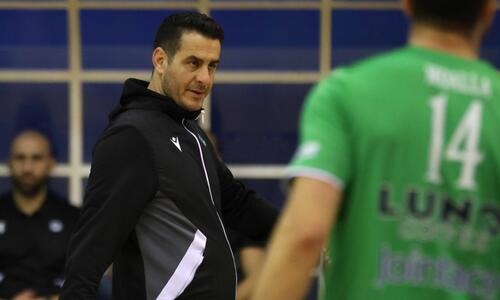 «Όσο μπορούμε θέλουμε να παίρνουμε τίτλους...» thumb