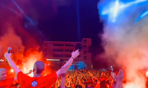 Βίντεο: Φοβερό πάρτι, εντυπωσιακή ατμόσφαιρα από τους «πορτοκαλί» thumb
