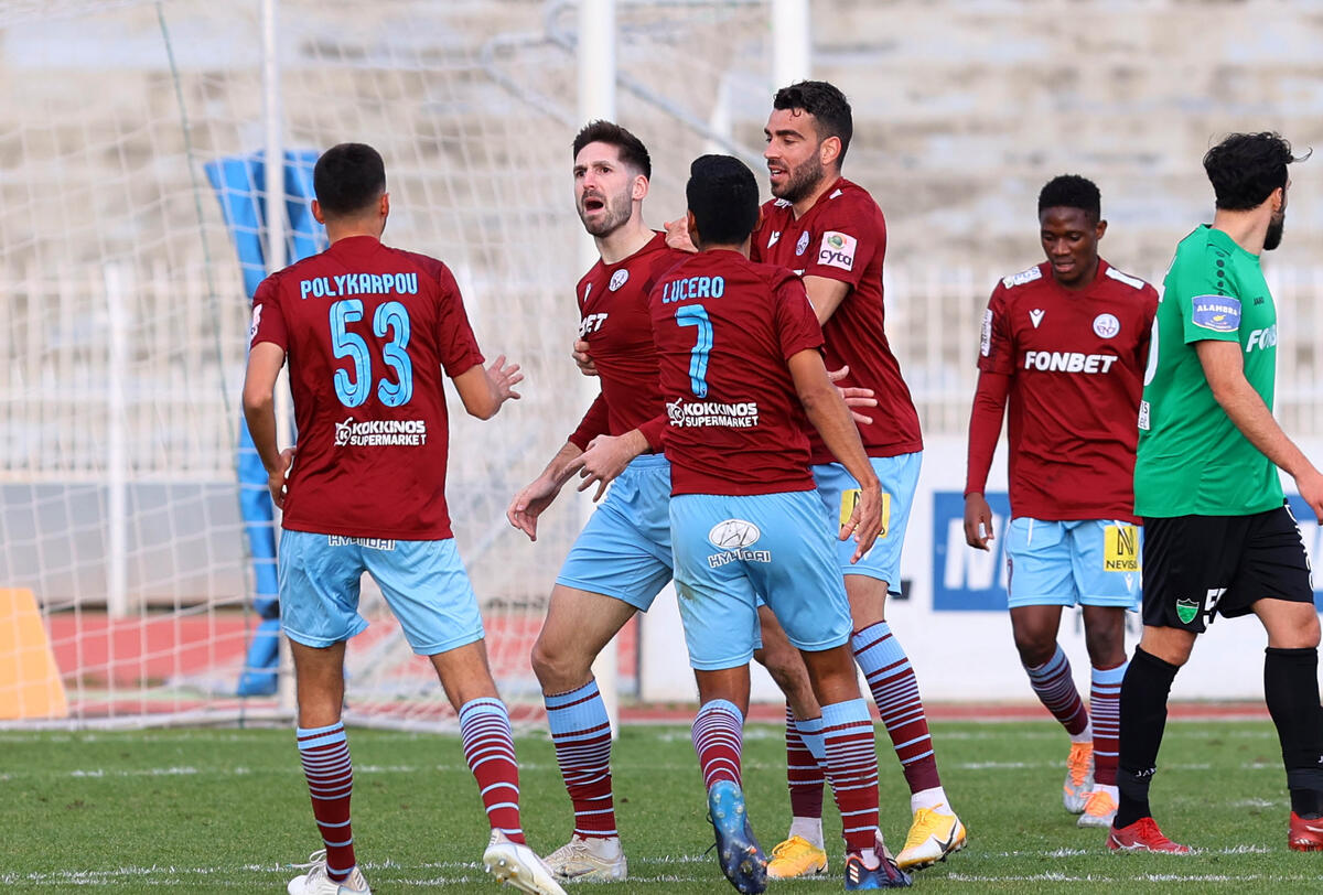 Ολυμπιακός-ΕΝΠ 1-2: Ανάσα με μεγάλη ανατροπή  thumb