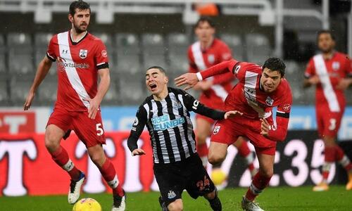 Premier League: «Τρίποντο»... ζωής με 10 παίκτες η Νιουκάστλ thumb