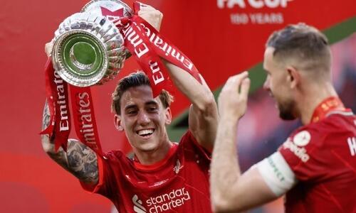 Τσιμίκας: «Αξίζουμε το τρόπαιο της Premier League» thumb