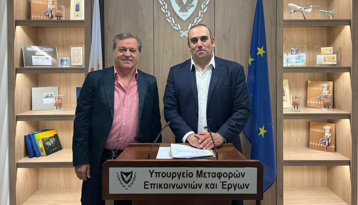 ΑΠΟΕΛ: Συνάντηση με τον Υπουργό για την ανέγερση ιδιόκτητου γηπέδου! thumb