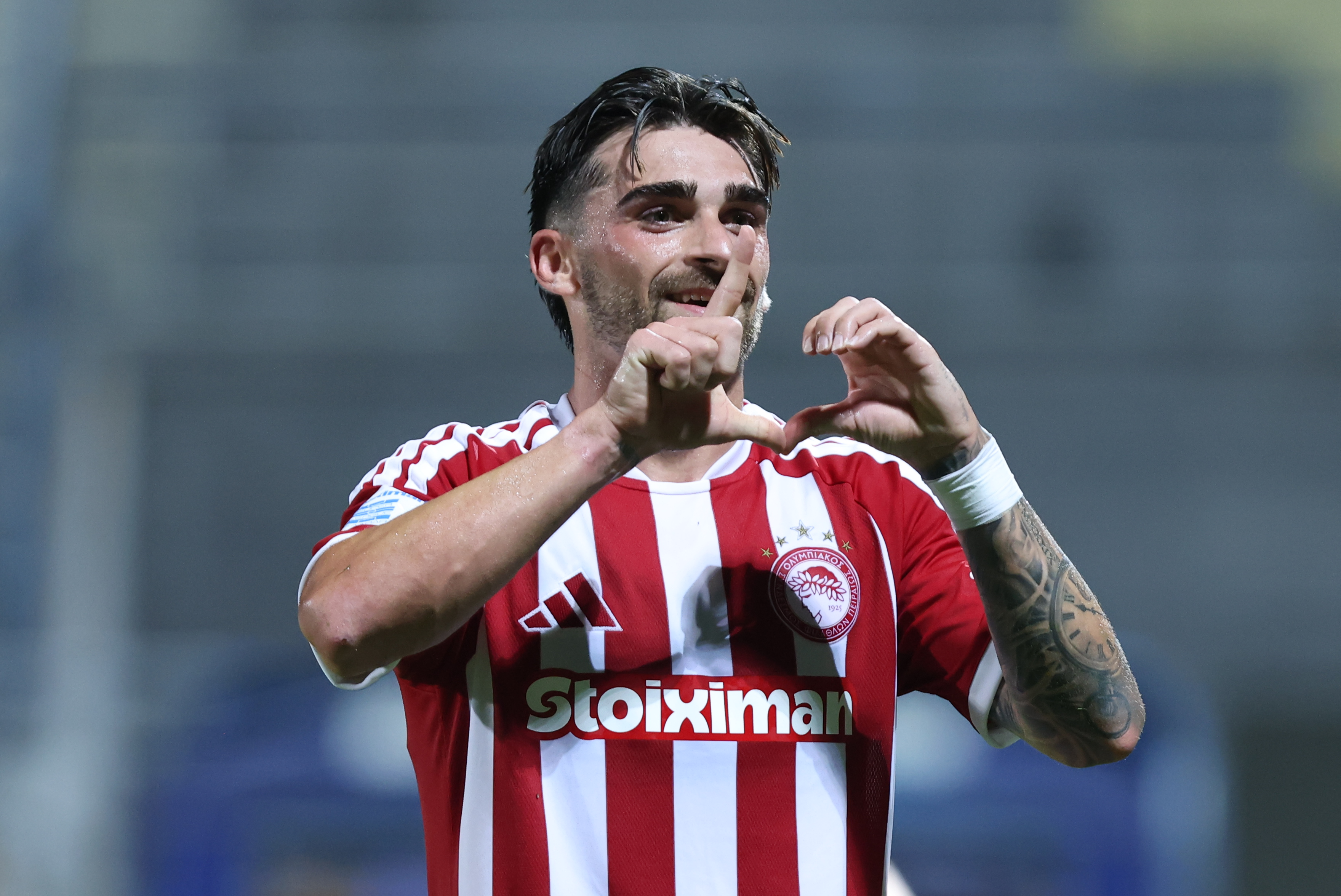 Super League: Δύσκολο πέρασμα του Ολυμπιακού image