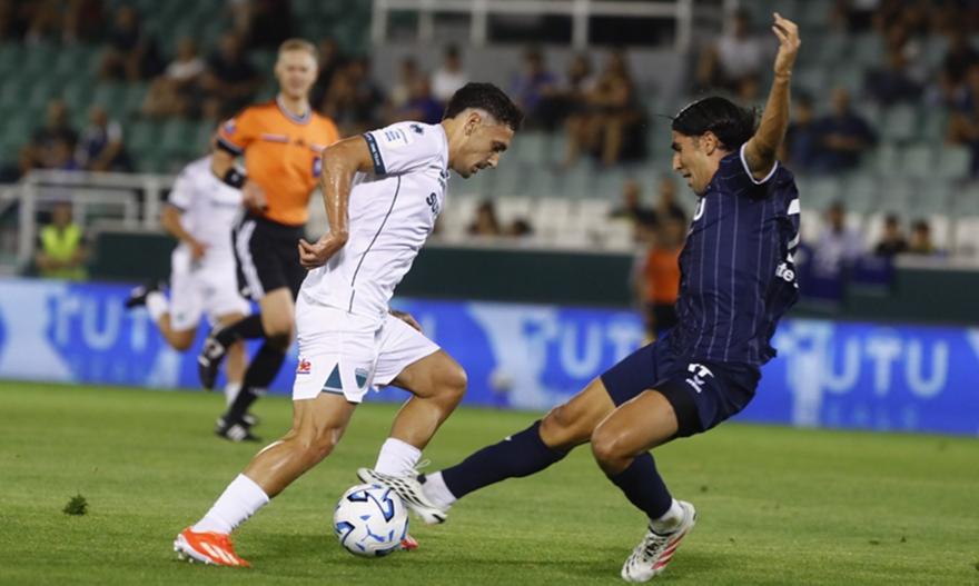 Super League: Άσφαιρη μονομαχία στη Λεωφόρο image