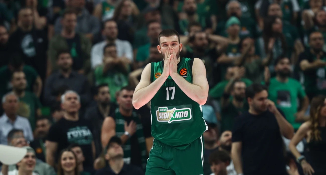 Ανησυχία για Ρογκαβόπουλο: Στο νοσοκομείο για εξετάσεις μετά από φιλικό image
